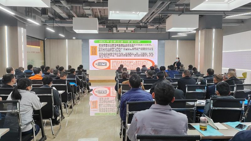 小标题：一、专业分设的必要性