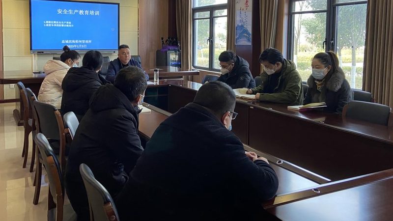 花艺培训：从零基础到专业提升，如何选择口碑好的课程？**